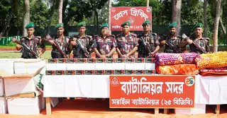 ব্রাহ্মণবাড়িয়ায় সাড়ে ১২ কোটি টাকার মোবাইলফোন ডিসপ্লে ও কম্বল জব্দ